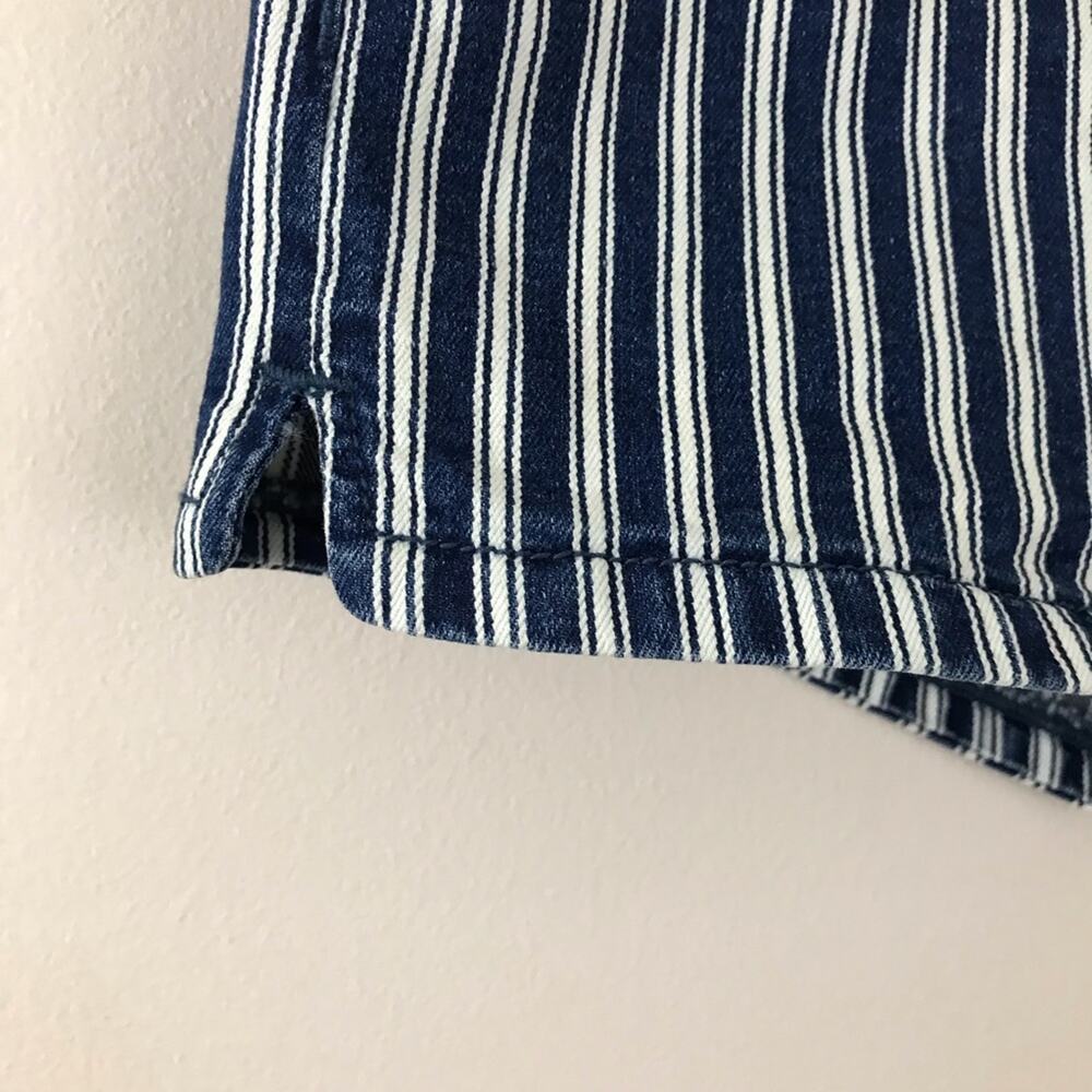 American Eagle next level stretch Engineer stripe hi rise shortie jean shorts 0 - Picture 4 of 9